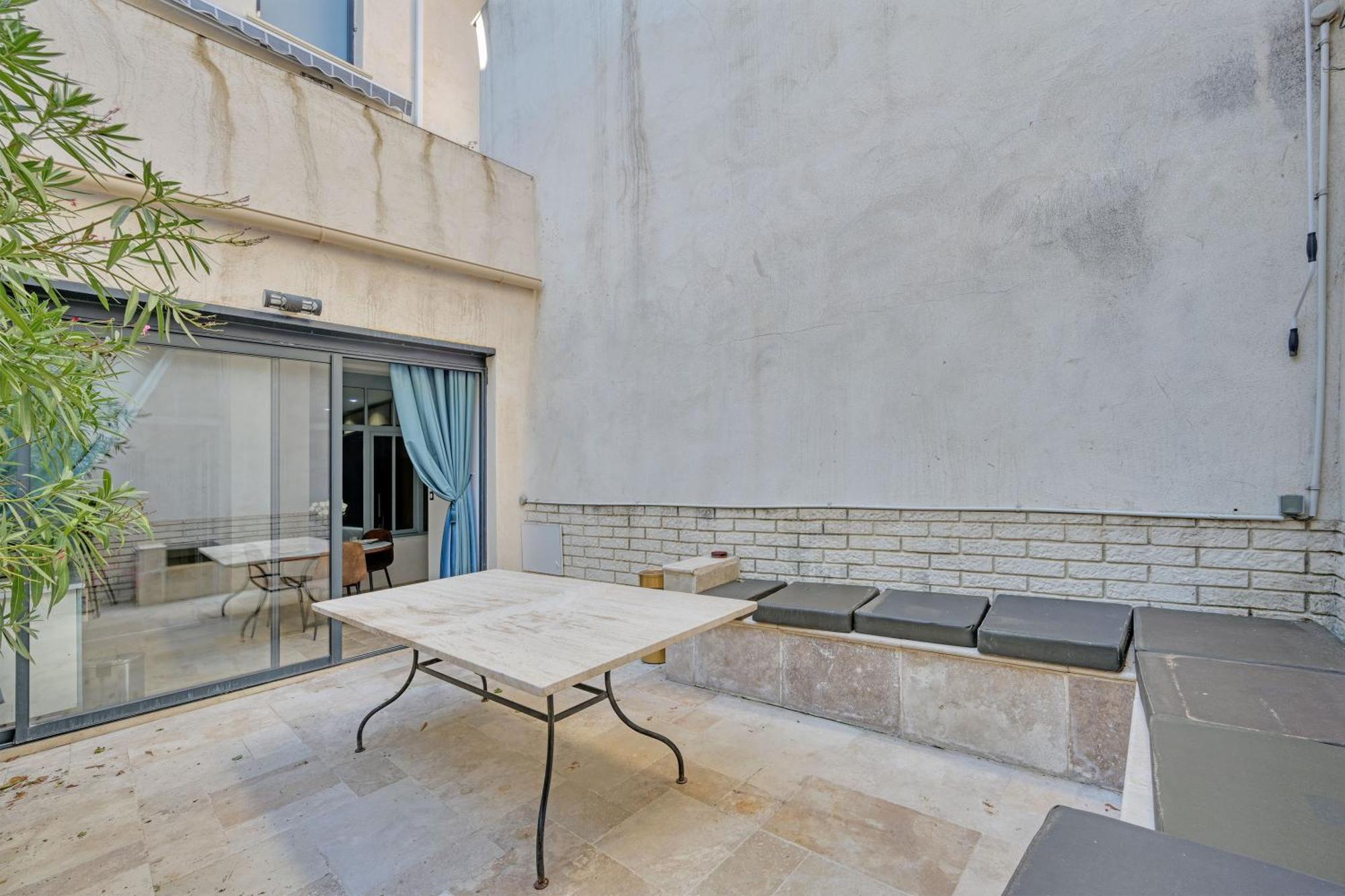 Le 185 - Charme Et Tranquillite Au Coeur D'Avignon Lägenhet Exteriör bild