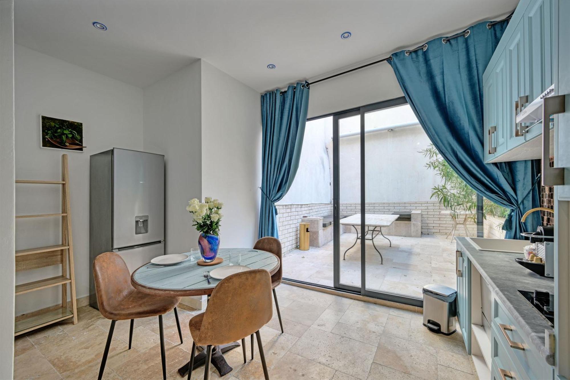 Le 185 - Charme Et Tranquillite Au Coeur D'Avignon Lägenhet Exteriör bild